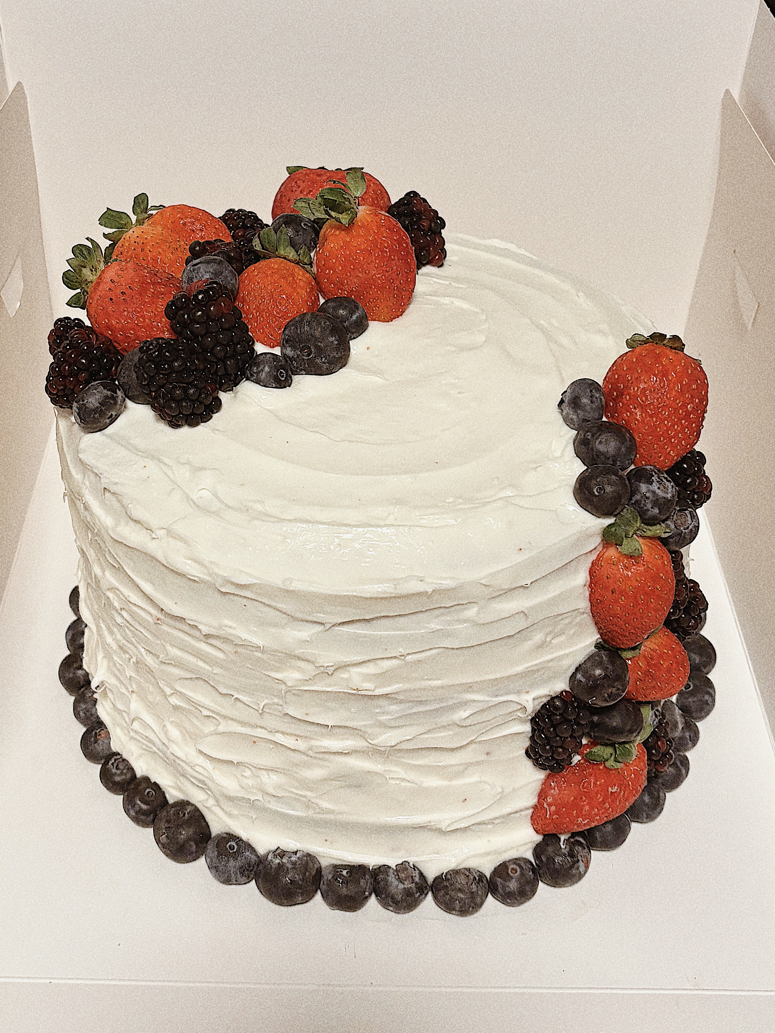 Berry Chantilly Cake
